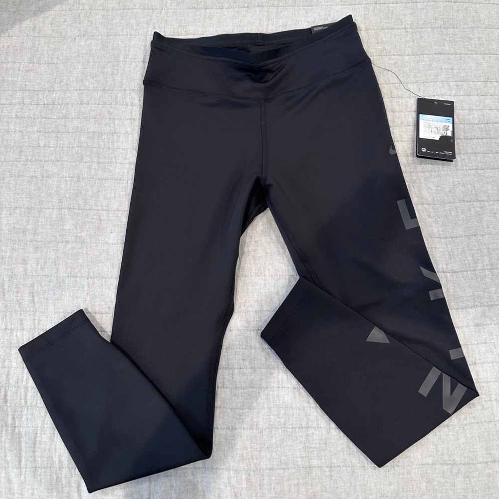 Nike Women's Black Training Tight Fit Leggings